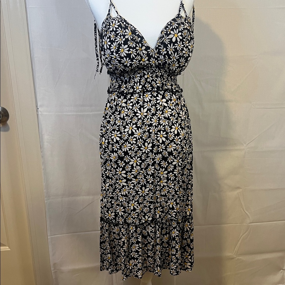 Vintage America Black and White Floral Midi Dress